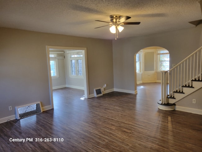 Photo - 3419 Edgemont St Unit 3419