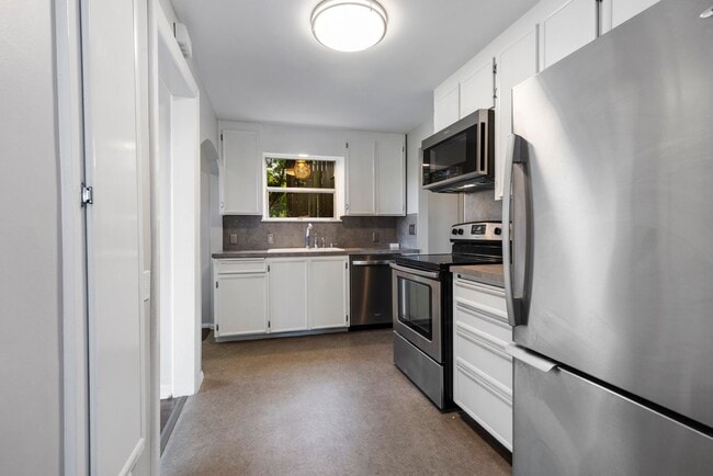 Photo - Historic Laurelhurst Home ~ Quiet Neighborhood~ Stunning Water View! 4 Mins to U Village/UW