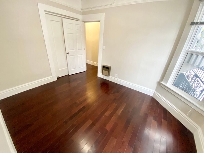 Photo - 486 1/2 Grove Street-