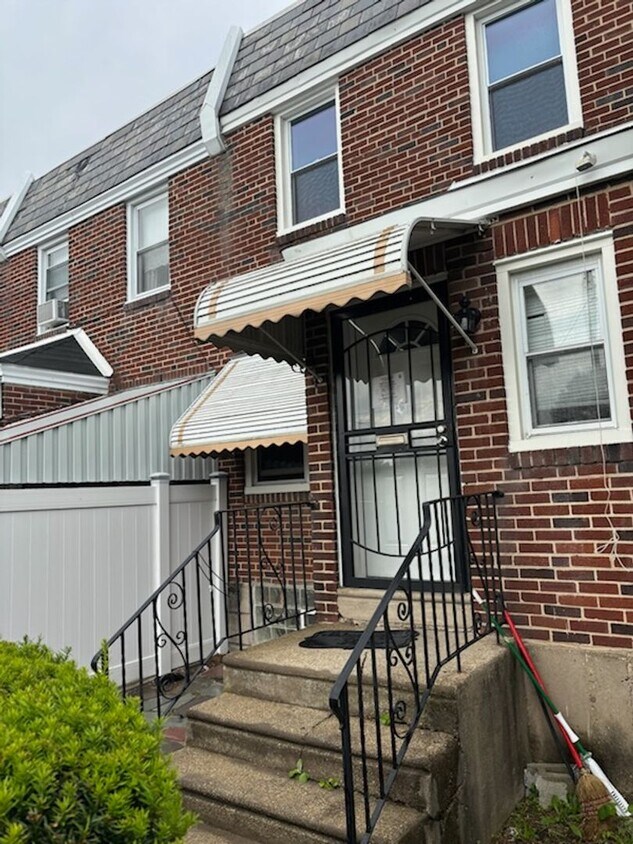 Newly Renovated 3BR 2 1/2 Bathroom House F... - Newly Renovated 3BR 2 1/2 Bathroom House F...