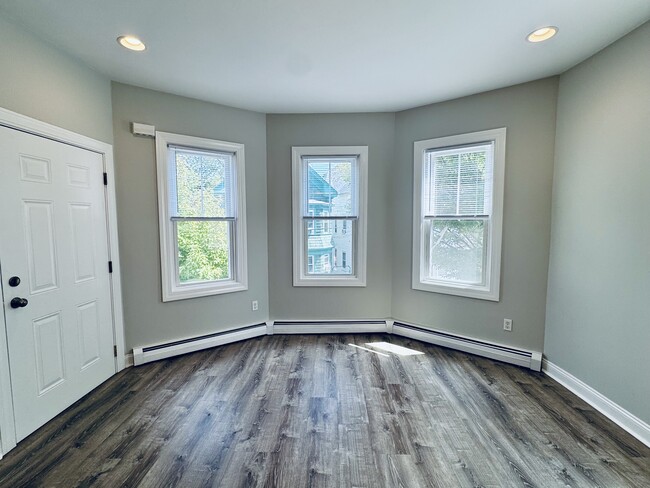 102 Ruggles St Unit 2