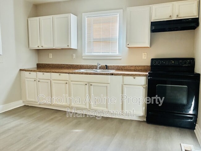 Photo - 2716 Mayfair Ave