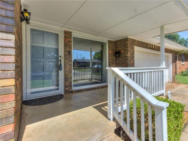 Photo - 3 Bed 1.5 Bath 2 Car Garage -Casady Hills ...