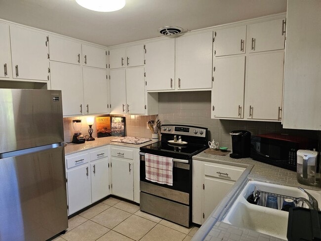 Photo - Charming Duplex Unit In Franklin Park