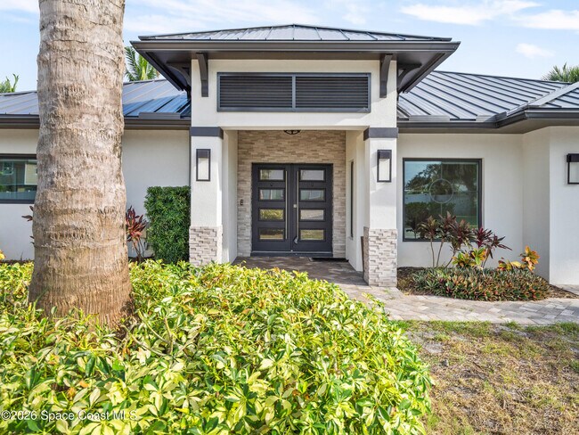 211 Wayne Ave