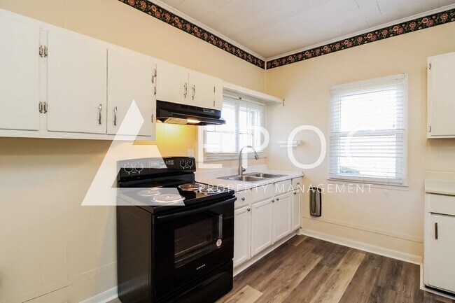 Photo - 707 E Dayton Ave