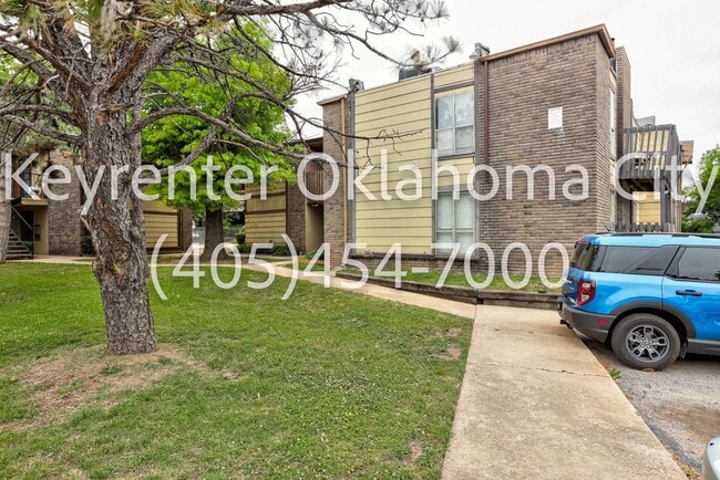 Photo - 6554 N Meridian Ave Unit 109