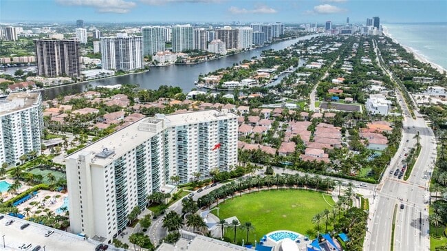 Photo - 19370 Collins Ave Unidad 1125