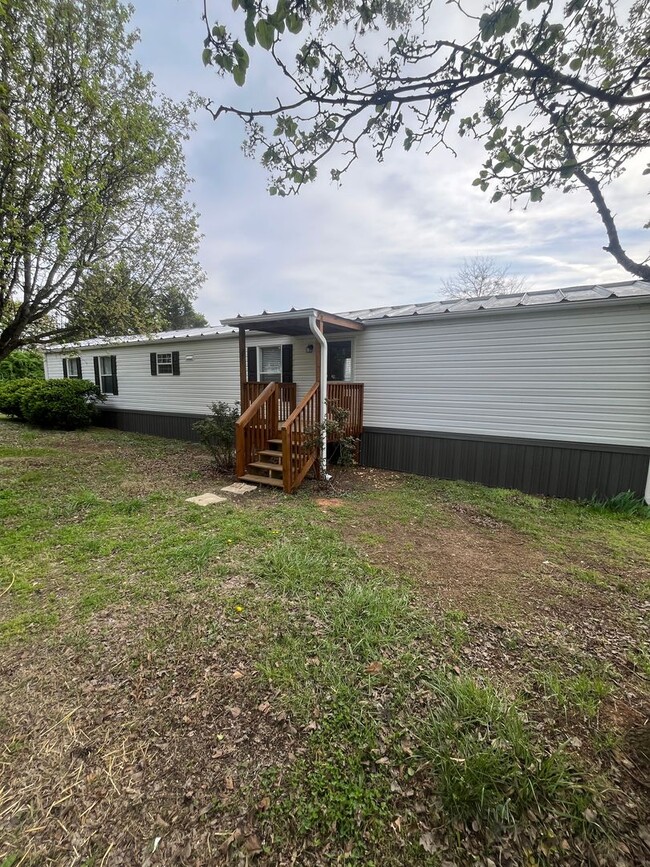 Photo - 193 Pearson St