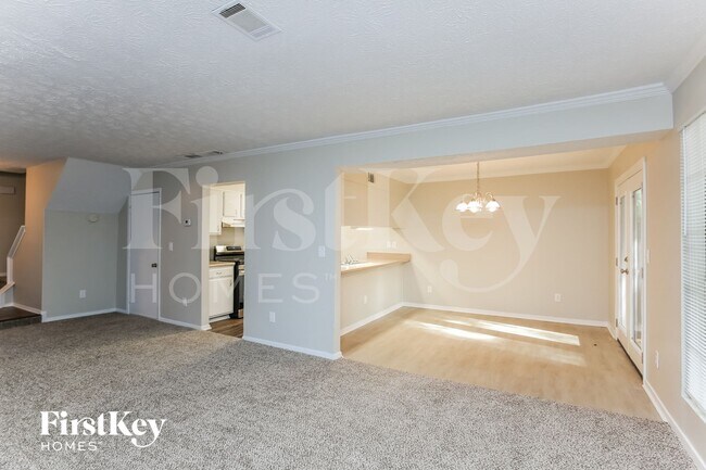 Photo - 1539 Esquire Pl NW