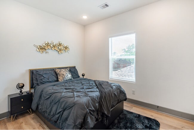 Photo - 7918 Ritz St Unit 7918 ritz st Houston Tx