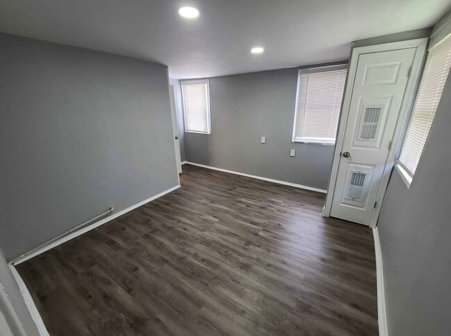 Photo - 1900 Deering Ave Unidad 1902B