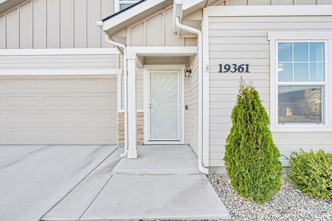 Photo - 19361 Kiowa Crk Wy