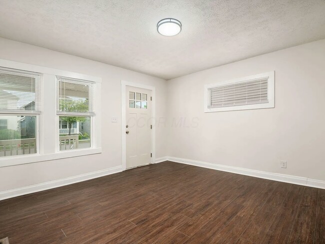 Photo - 1271-1273-1273 N 6th St