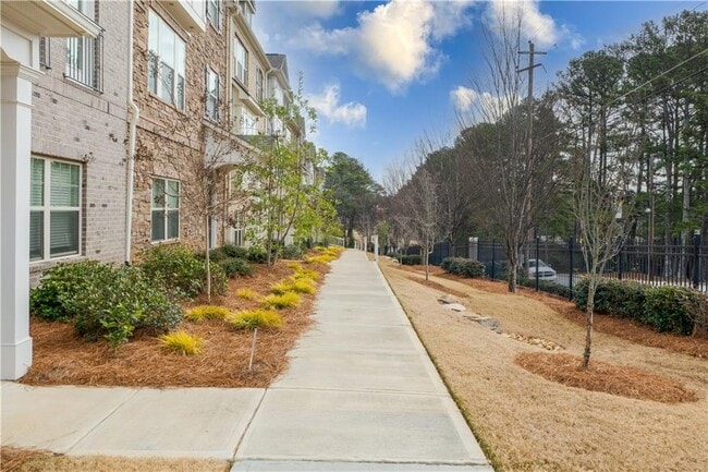 Photo - 1313 Harris Way S