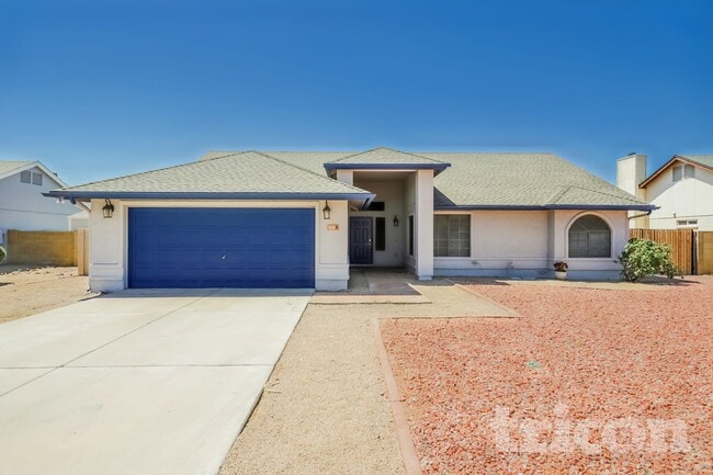 Building Photo - 7631 W Cheryl Dr