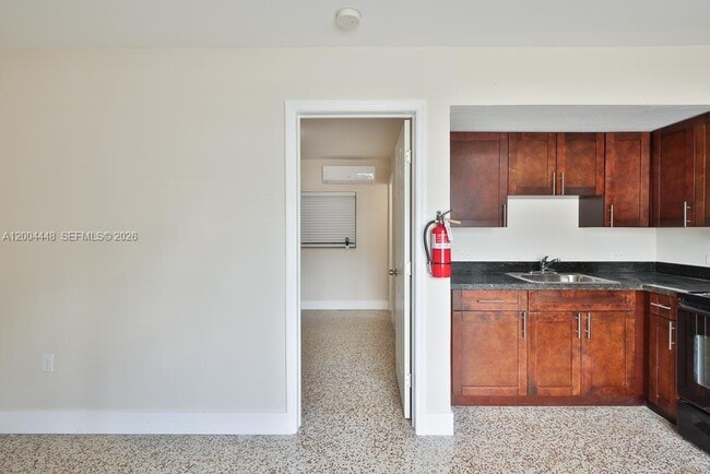 Photo - 6001 NW 14th Ave Unit 3