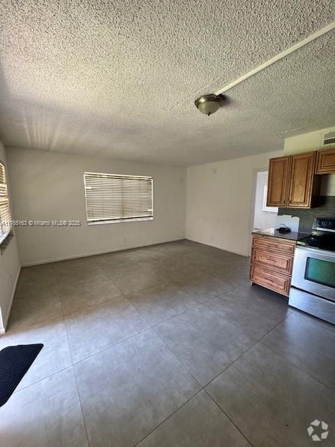 Building Photo - 95 NE 41st St Unit I129 Rental