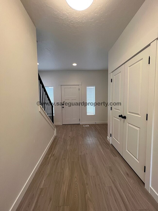 Photo - Fabulous Home in Eagle Mountain