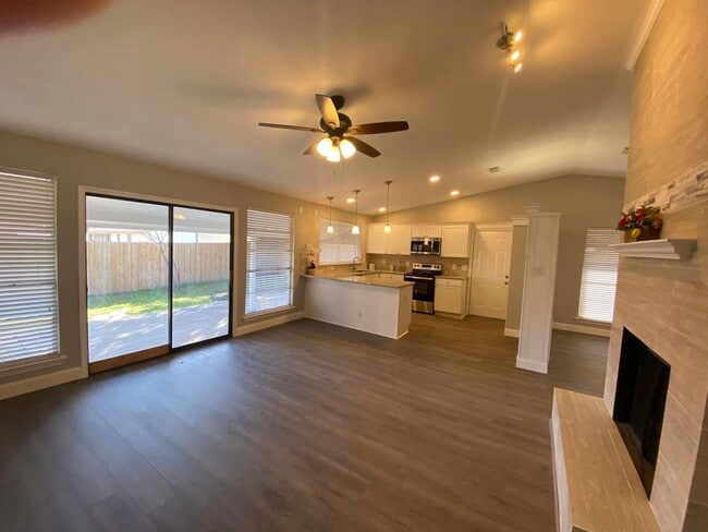 Photo - 2006 W Northgate Dr