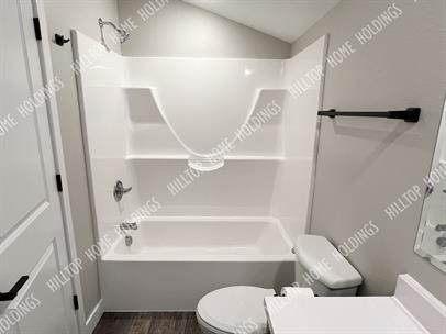 Photo - 2 Oak Hill Rd