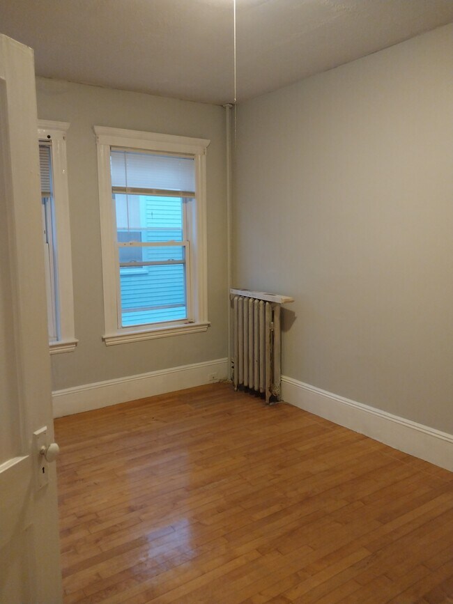 Photo - 3 Mace Pl Unit 2