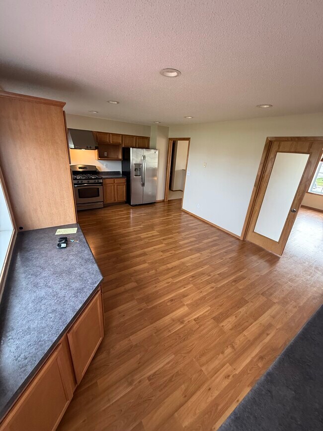 Photo - 6020 Bennett Ct S