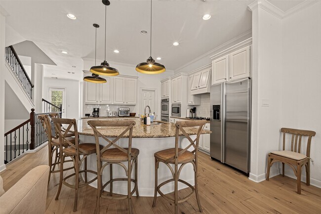 Photo - 15 Islewood Blvd