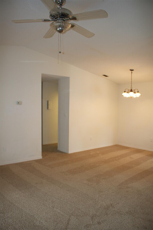 Photo - 232 Riverbend Dr