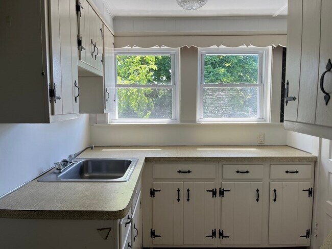 Photo - 31 Chapman St Unit 3