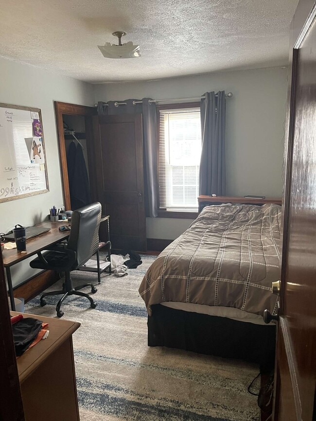 Photo - 2804 Ivyside Dr