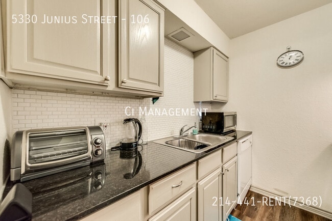 Photo - 5330 Junius St Unit 106
