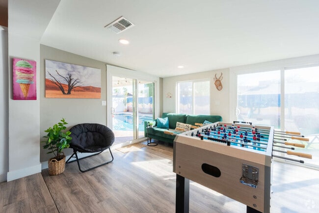 Building Photo - 4917 E Granada Rd Unit ID1244923P Rental