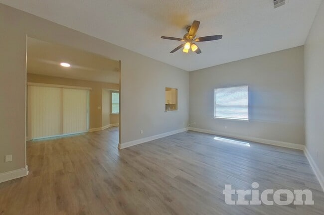Photo - 1379 High Plains Dr W