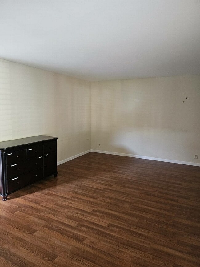 Photo - 173 Bel Ayre Dr