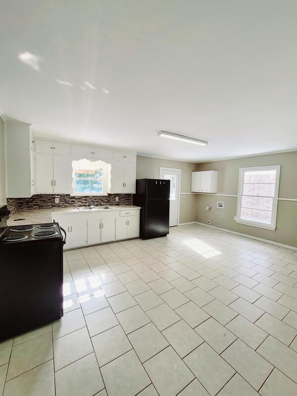 Photo - 1218 Graham Dr