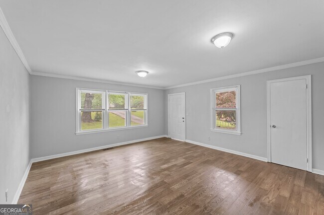 Photo - 147 Burnside St Unit 1