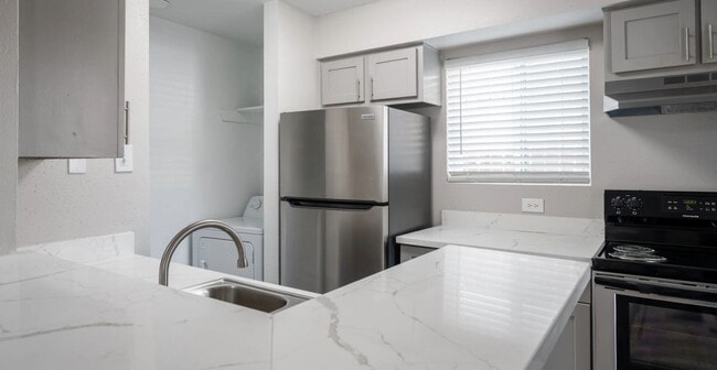 Photo - 10300 Golden Meadow Dr Unit 613