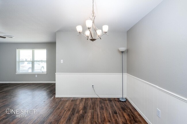 Photo - 912 N Judge Ely Blvd