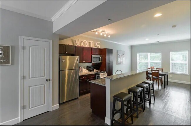 Photo - 2371 Cherokee Ridge Way