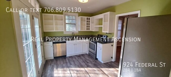 Photo - 924 Federal St