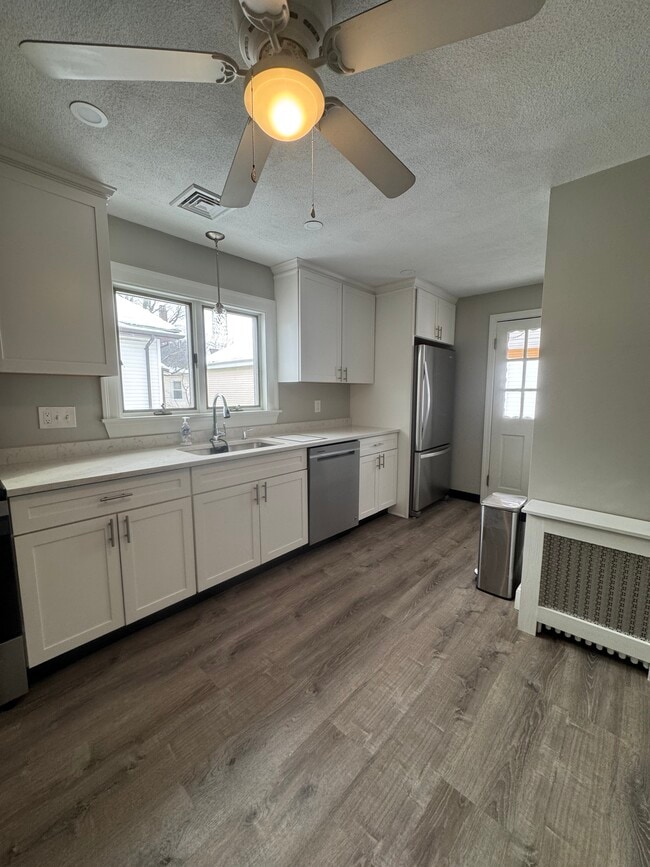 Photo - 100 Capen St Unit 2