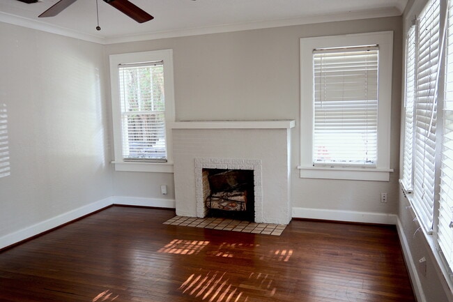 Photo - 3216 Cockrell Ave Unit A