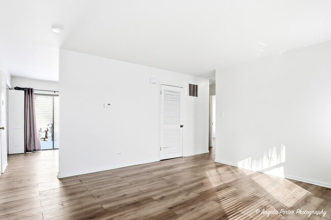 Photo - 829 Washington St