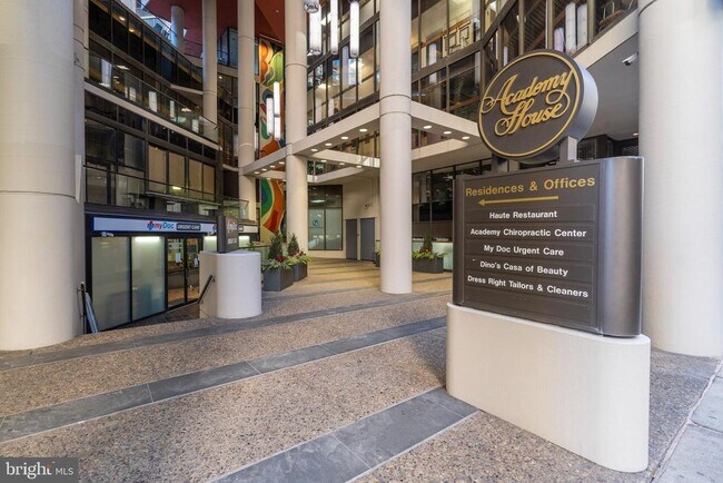 Photo - 1420 Locust St Unit 16H