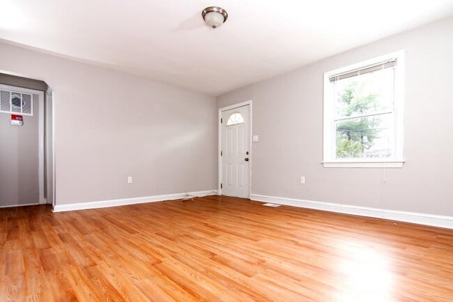 Photo - 8409 Potomac Ave