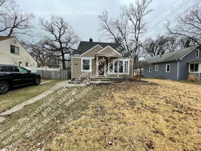 Photo - 23511 Majestic-