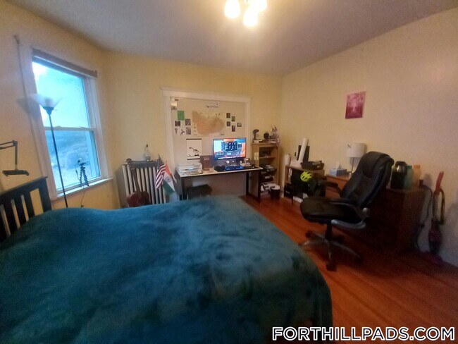 Photo - 49 Beech Glen St Unit 2