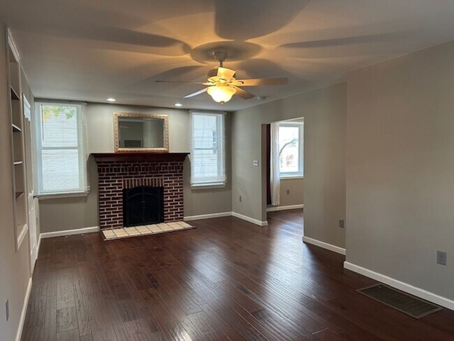 Photo - 3005 Market St