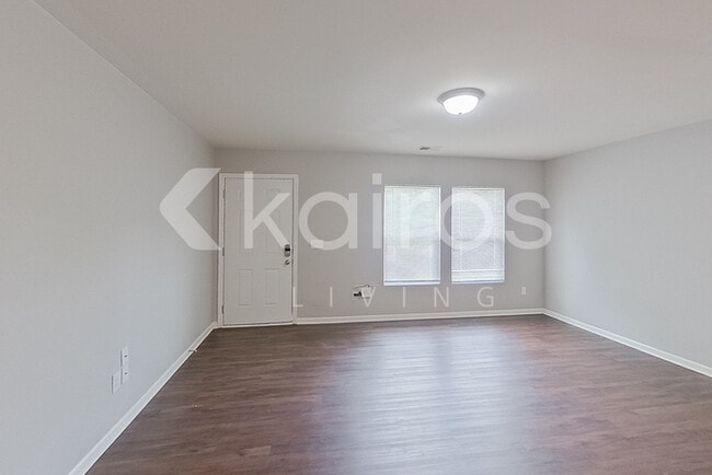 Photo - 1010 E Macree Terrace